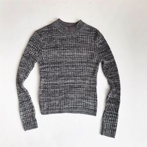 H&M grey ribbed mock neck top EUC 8-10Y